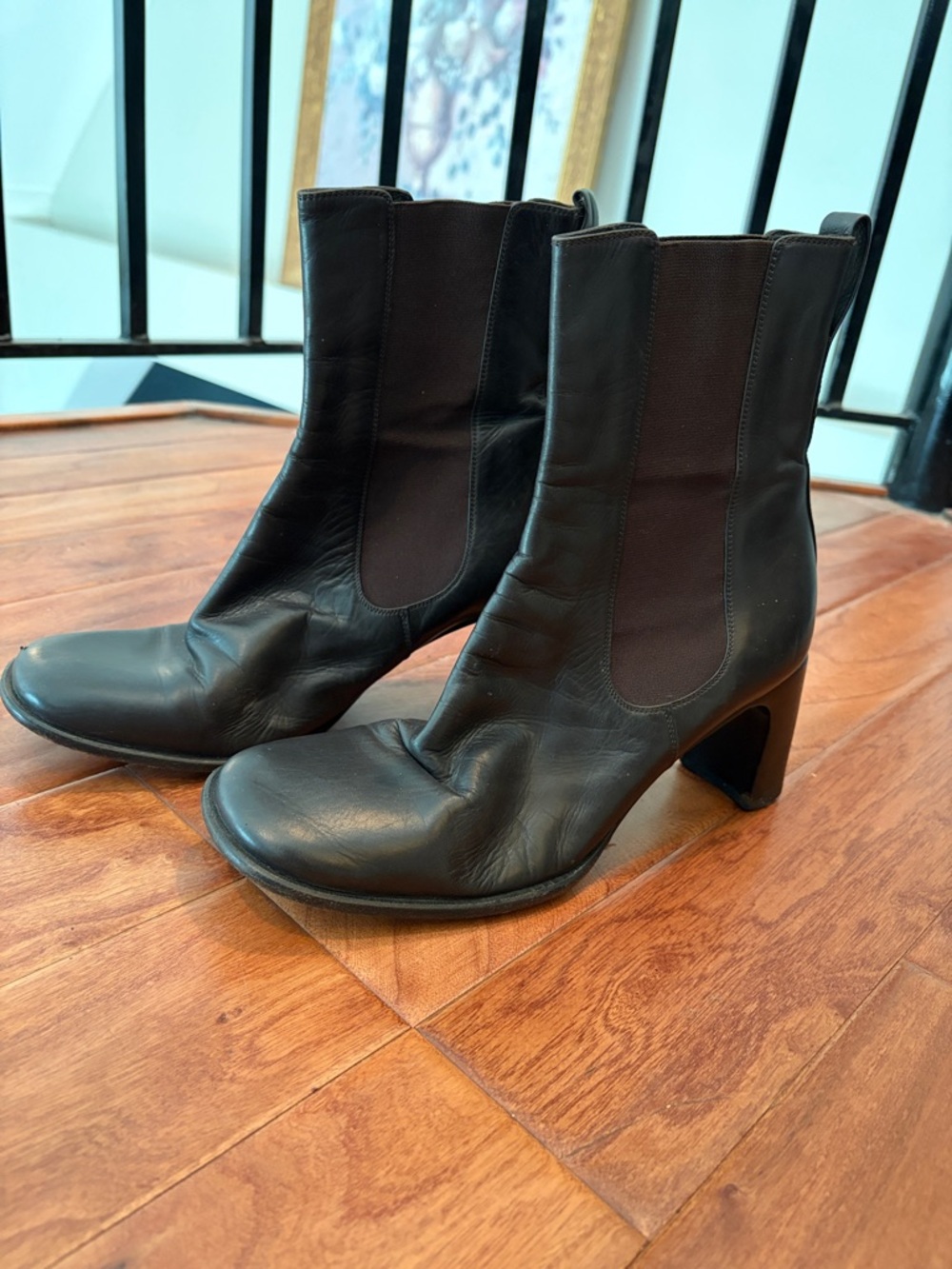 Authentic Gucci Vintage Brown Leather High Ankle Heeled Chelsea Boots Size 39.5 - Picture 3 of 11